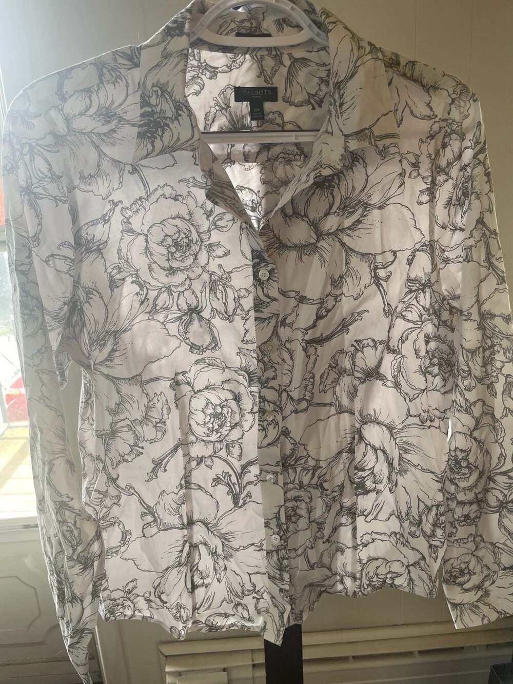 Talbots Petites Women's White and Grey Sketched Floral Wrinkle Resistant Long Sl